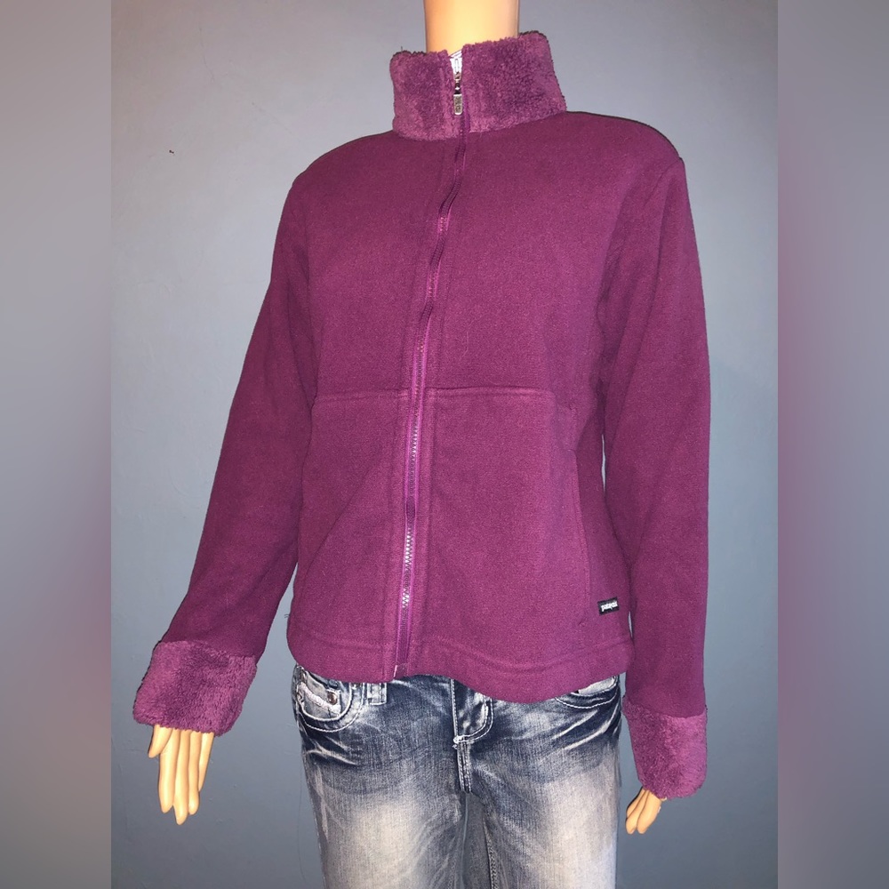 Patagonia Synchilla M purple zip-up sweatshirt